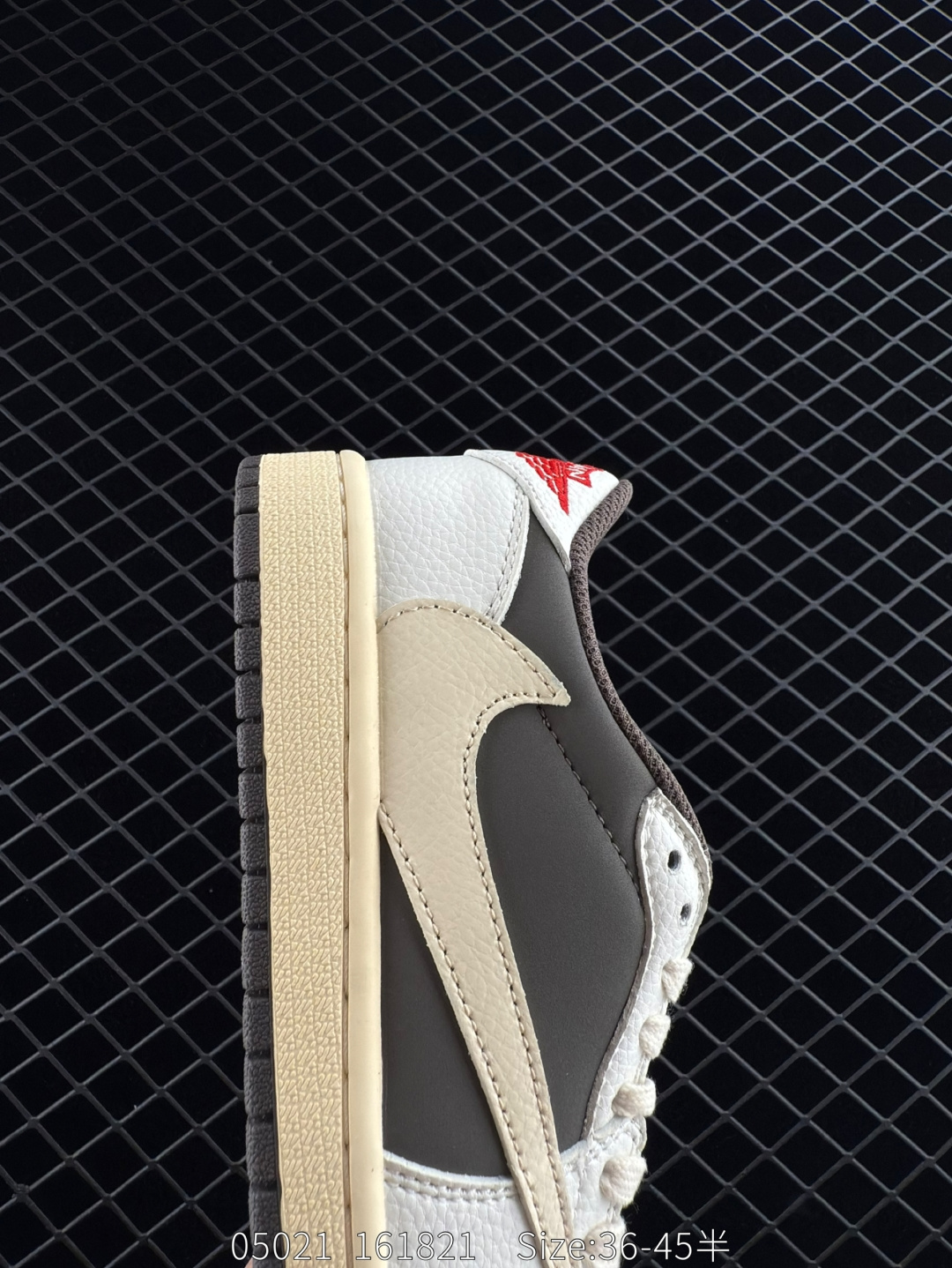 Nike Air Jordan 1 x Travis Scott AJ1